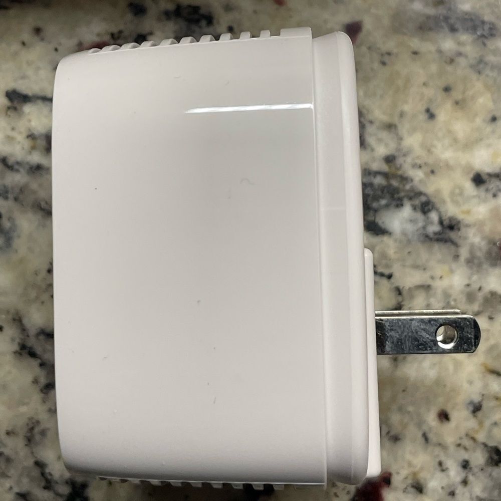 NETGEAR White WiFi Range Extender - Picture 8 of 15